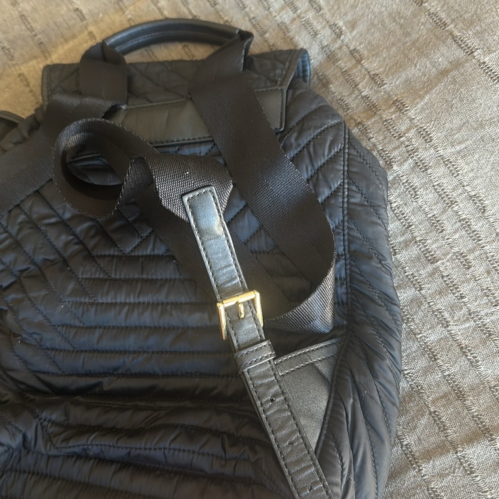 Tory Burch Quilted Backpack - Picture 3 of 8